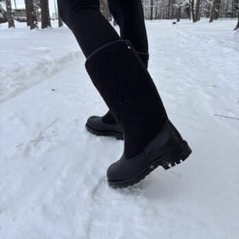 Mustad kõrged viltsaapad 9221